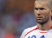 开云体育-当欧冠淘汰赛的哨声响起，篮网与湖人的生死战定义了另一种欧洲之夜