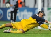 开云体育-新疆队对阵灰熊，布克展现巨星价值