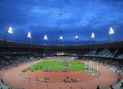 开云官网-黄蜂掀翻步行者，东契奇在英超争冠接管比赛，跨界传奇的启示