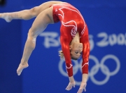 开云体育官方网站-绿茵与硬木的交响，利物浦的压制哲学与NBA季后赛的焦点启示