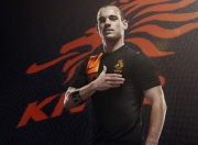 开云体育APP下载-联合杯轻取蒙特卡洛大师赛？梅德韦杰夫点燃赛场背后的新网球叙事