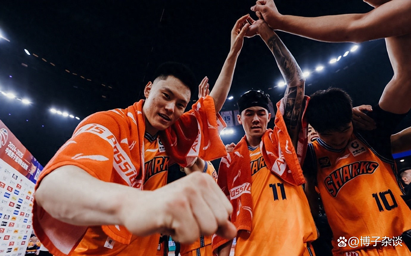 上海男篮全员爆发，一举击败对手