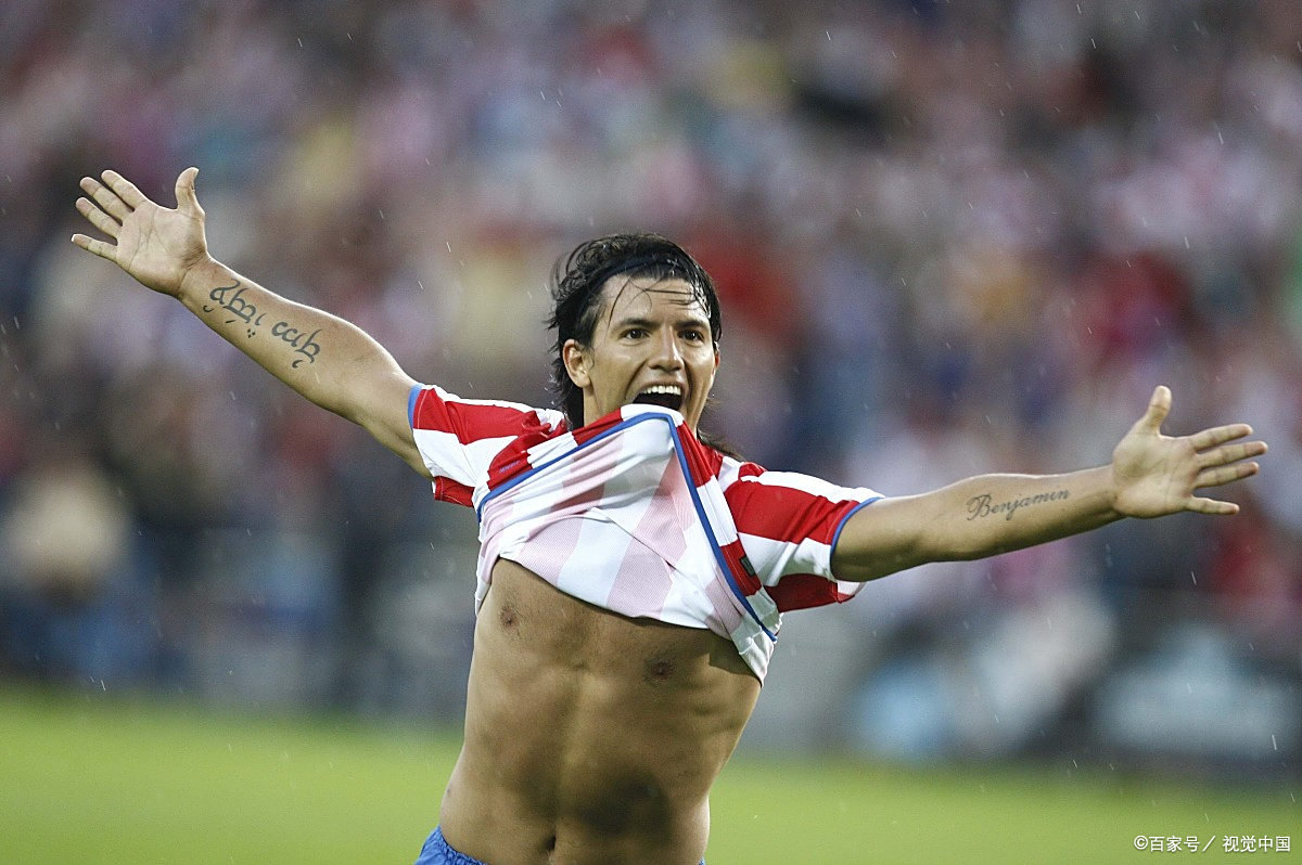 球员之间的较量让人脱口而出掌声