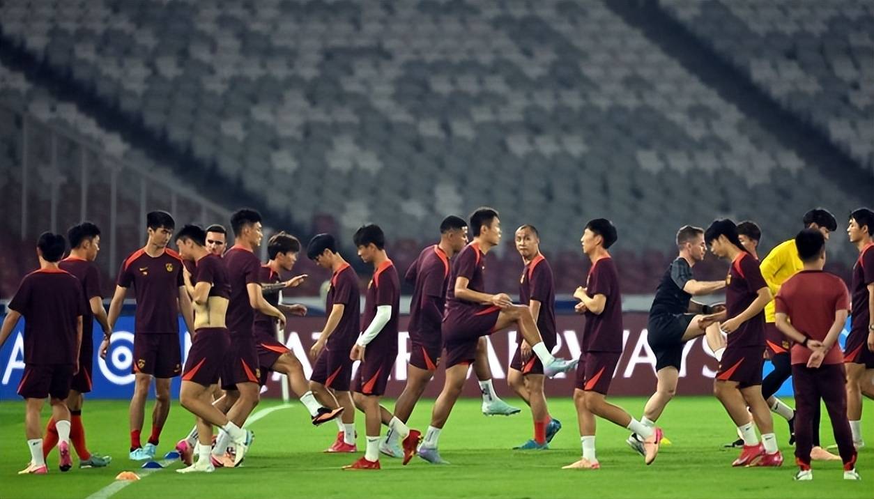 西班牙国家队稳扎稳打，轻松晋级下一轮的简单介绍