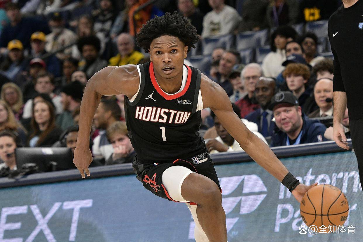 篮网队球员因状态低迷被迫休息