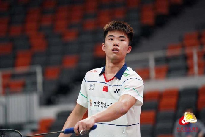 丹麦羽毛球队逆转中国羽毛球队，辛杜高光表现的简单介绍