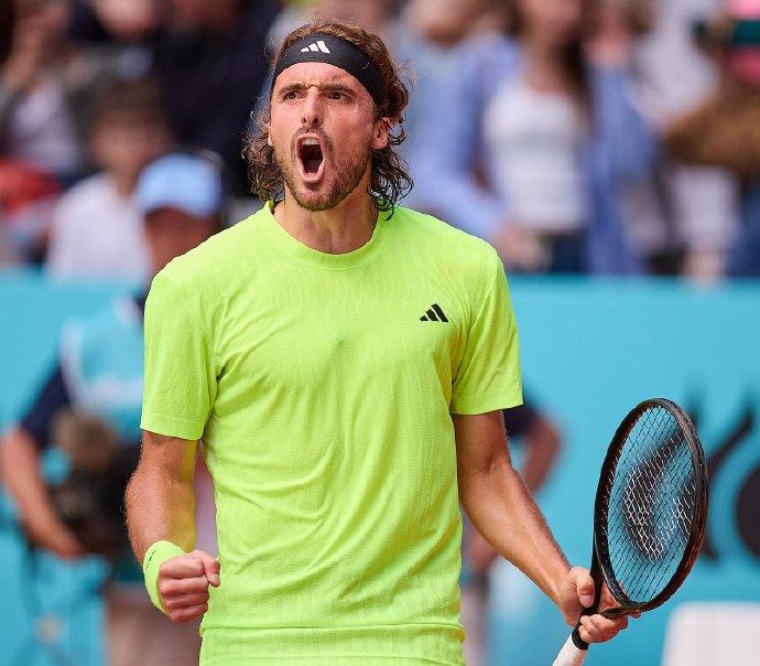 戴维斯杯绝杀法网，西西帕斯状态火热