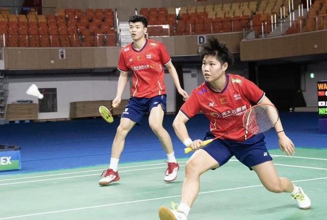 关于日本队横扫法国队，郑思维状态火热的信息