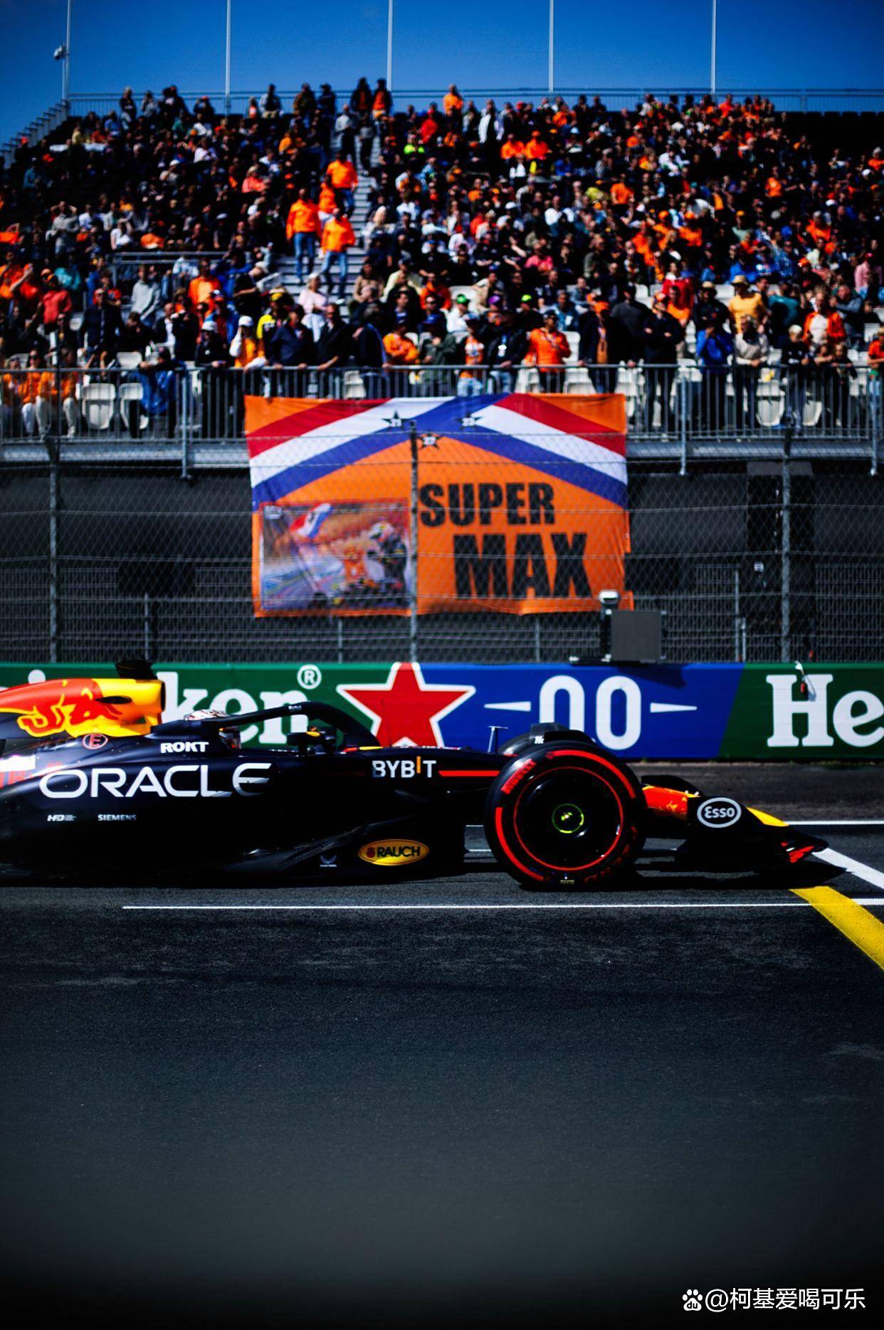 索伯车队轻取红牛二队，佩雷兹刷新纪录的简单介绍