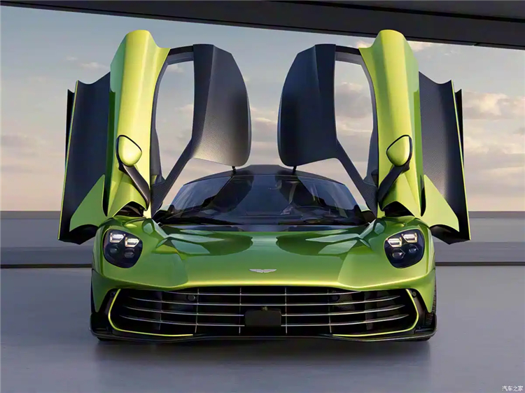 关于阿斯顿马丁鏖战梅赛德斯，皮亚斯特里关键制胜的信息