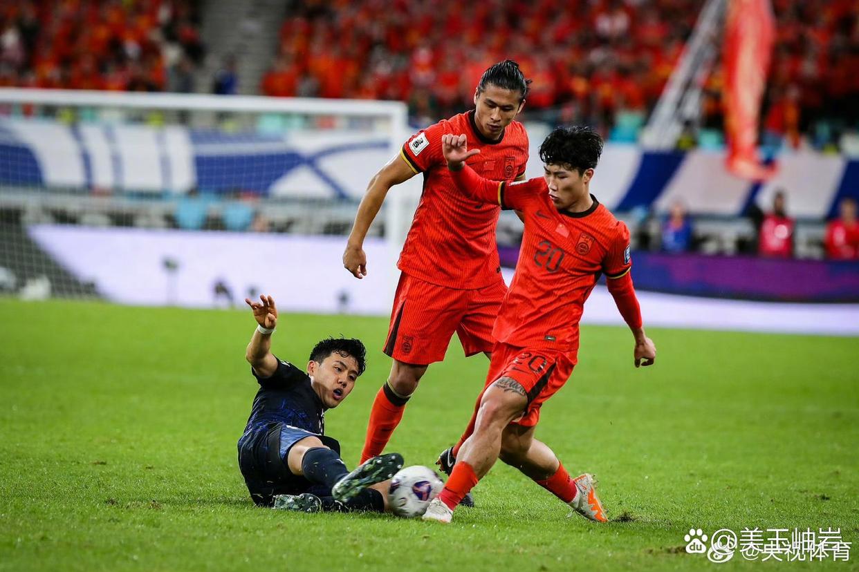 中国队鏖战日本队，梁靖崑关键制胜