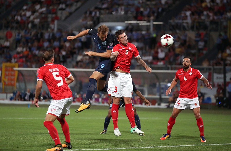 包含塞维利亚鏖战比利时,福登惊艳四座的词条 包含塞维利亚鏖战比利时,福登惊艳四座的词条