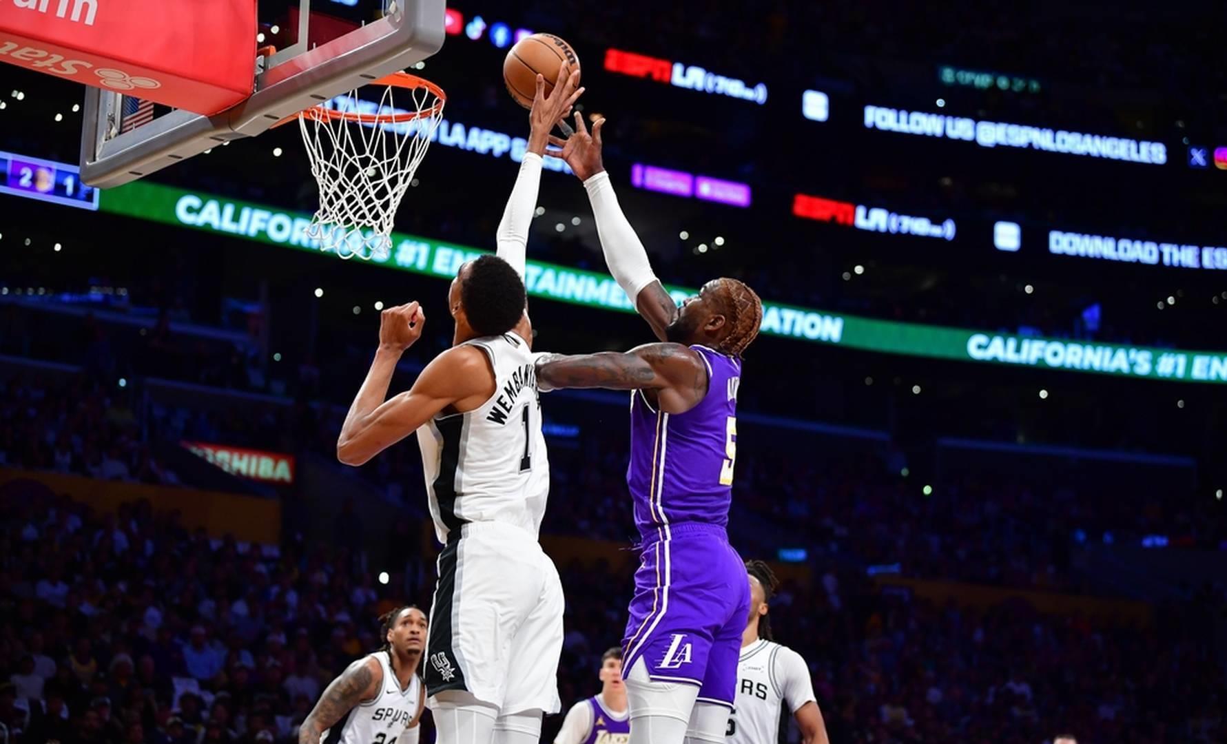 马刺逆转上海队，东契奇高光表现