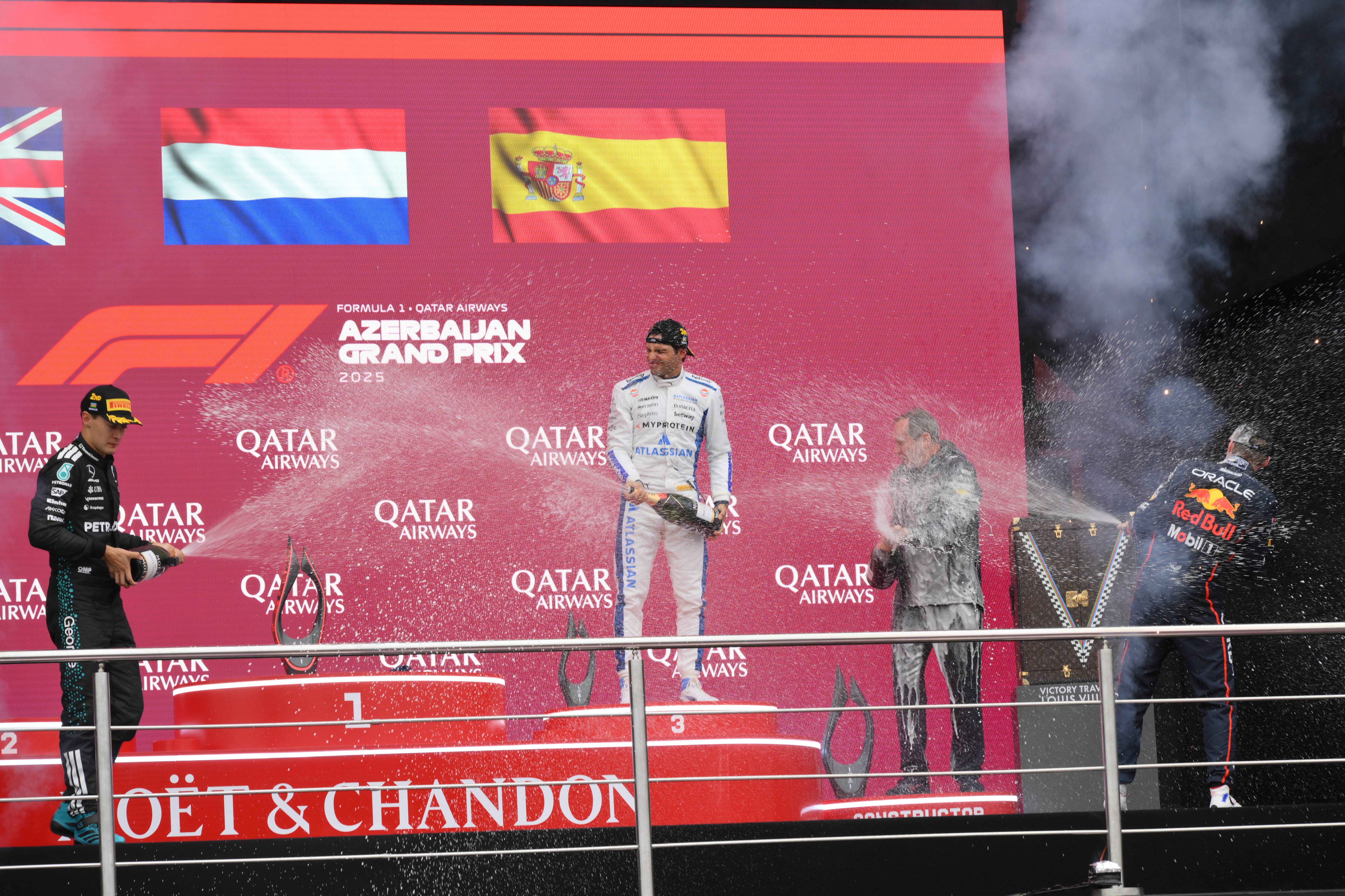 红牛车队险胜阿斯顿马丁，拉塞尔关键制胜的简单介绍