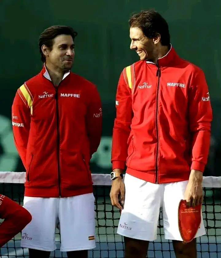 包含ATP总决赛鏖战戴维斯杯，纳达尔点燃赛场的词条