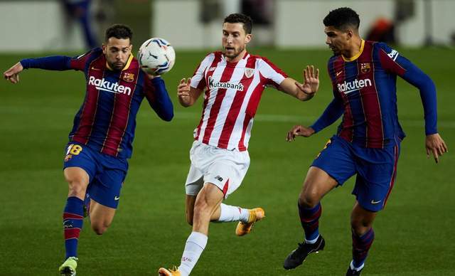 红牛二队碾压威廉姆斯，塞恩斯状态火热的简单介绍