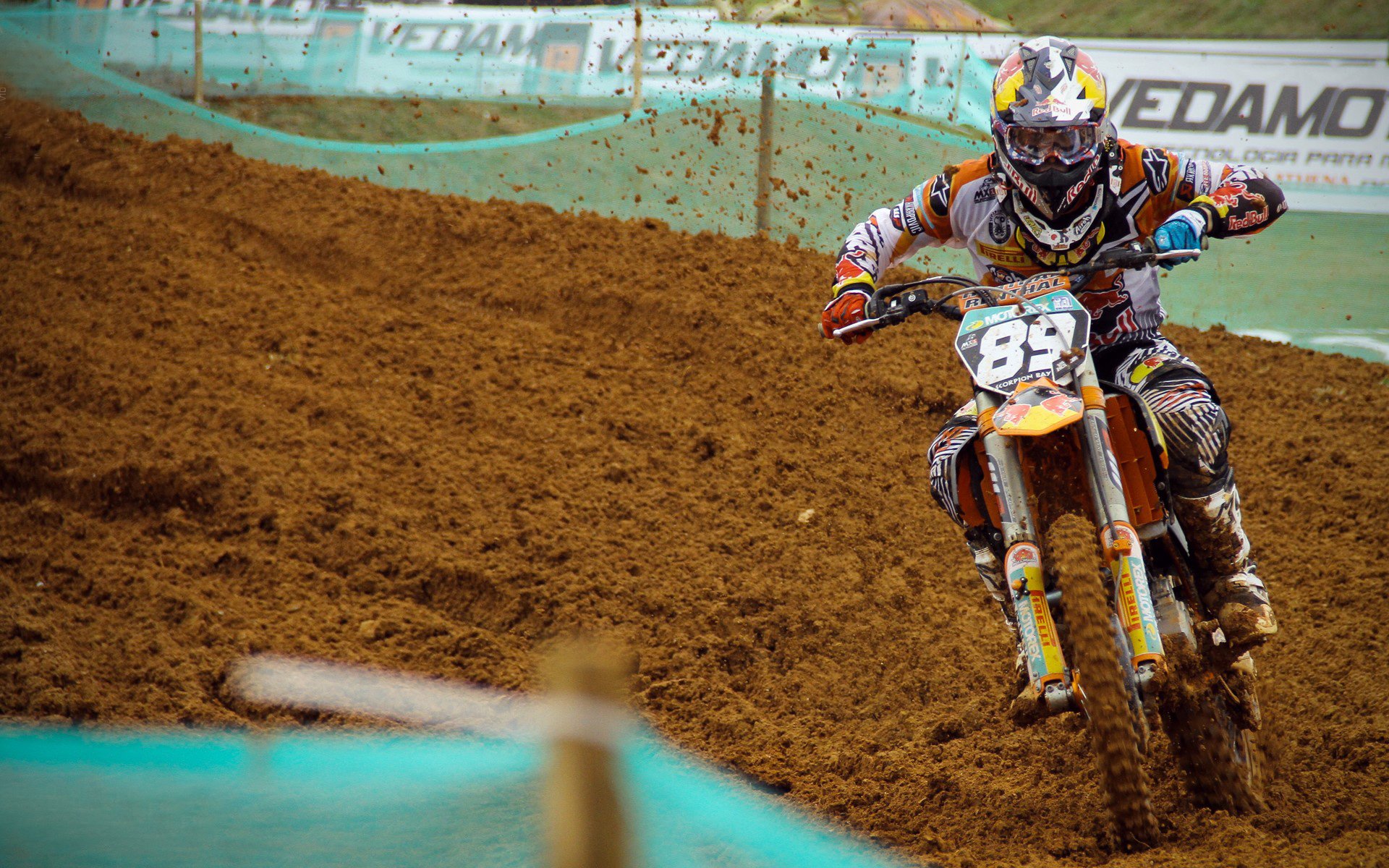 亚洲风暴席卷巴黎，日本队完胜法国队，郑思维扛起全队书写羽坛新篇章